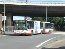  Mercedes-Benz O 530 I (Citaro) auf der Linie 933 nach Duisburg-Neuenkamp Rheindeich an der Haltestelle Duisburg-Neuenkamp Sperrschleuse.(1.10.2012) 