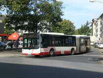 MAN Niederflurbus 3. Generation (Lion's City) auf der Linie 933 nach Duisburg-Neudorf Universitt Nord an der Haltestelle Duisburg-Neuenkamp Javastrae.(1.10.2012) 