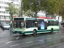 Mercedes-Benz O 405 N (Niederflur-Stadtversion) auf Betriebsfahrt am Hauptbahnhof Bonn.(4.10.2012) 