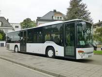Setra S 415 NF  Trischan , eingesetzt als Schienenersatzverkehr, Karlsruhe 01.10.2012