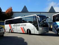 TEMSA;SAFARI-HD Stainless von Ratzenb�ck-Reisen, trifft mit einer Reisegesellschaft bei der int. Musikmesse in Ried ein; 121014