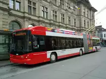 SW Winterthur - Nr. 105 - Hess/Hess Gelenktrolleybus am 24. Oktober 2012 beim Hauptbahnhof Winterthur