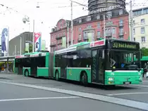 BVB, Basel. MAN NG353 (Nr.775) in Basel, Bahnhof SBB. (28.4.2009)