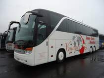 Setra 416 HDH de la maison Jean-Louis Novabus photographi� le 26.11.2012 � Berne