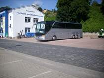 Setra 417 HDH aus Deutschland im Stadthafen Sassnitz am 02.07.2012