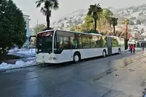 MB Citaro G Nr. 33 auf der Linie 1 bei der Haltestelle Locarno, Via della Pace, 15.12.2012.
