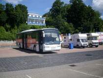 Neoplan Euroliner von Sell Reisen Jena asu Deutschland im Stadthafen Sassnitz.