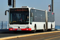 MB Citaro O 530 G BN-SW 4410 der SWB auf der Kennedybr�cke - 14.11.2012