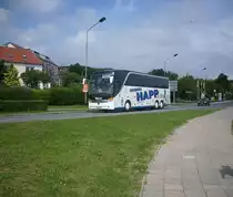 Setra 416 HDH von dem Reiseb�ro Happ aus Deutschland im Stadthafen Sassnitz am 03.07.2012 

