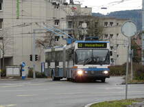 VBZ - Mercedes O 405 GTZ Trolleybus  Nr.121 unterwegs auf der Linie 32 in Z�rich am 23.12.2012