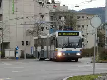 VBZ - Mercedes O 405 GTZ Trolleybus  Nr.121 unterwegs auf der Linie 32 in Z�rich am 23.12.2012