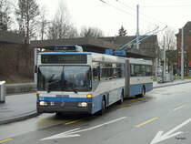 VBZ - Mercedes O 405 GTZ Trolleybus  Nr.122 unterwegs auf der Linie 72 in Z�rich am 23.12.2012