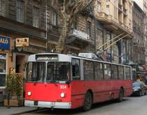 Die letzte Tage des Typs ZIU-9 in Budapest, bei BKV (Sie haben 37 Jahre lang in Budapest verkehrt). 904 an der Linie 70 bei der Haltestelle Opera. 