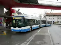 VBZ - Hess-Swisstrolley BGGT-N2C Nr.80 unterwegs auf der Linie 32 in Z�rich am 23.12.2012