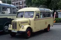 Borgward Kleinbus der Bremer Straßenbahn AG.
Hier bei einem Oldtimer Treffen in Nordhorn am 21.05.1995.