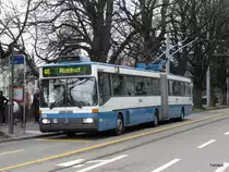 VBZ - Mercedes O 405 GTZ Trolleybus Nr.128 unterwegs auf der Linie 46 in Z�rich am 01.01.2013