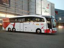 Mercedes Benz Travevo de la maison HEGGLI Reisen, vhicule officiel de l'quipe nationale suisse de football, photographi le 21.10.2012  l'aroport de Zurich Kloten