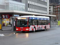 Chur - Mercedes Citaro GR 97511 unterwegs auf der Linie 2 bei den Bushaltestellen vor dem Bahnhof Chur am 20.01.2013