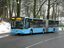 Mercedes-Benz O 530 III (Citaro 2. Generation) auf der Linie CE61 nach Wuppertal-Barmen Alter Markt an der Haltestelle Wuppertal Ronsdorf Markt.(7.2.2013) 