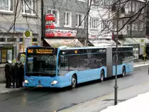 Mercedes-Benz O 530 III (Citaro 2. Generation) auf der Linie CE62 nach Wuppertal-Katernberg Am Eckbusch an der Haltestelle Wuppertal Ronsdorf Markt.(7.2.2013) 