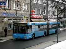 MAN Niederflurbus 2. Generation auf der Linie CE61 nach Wuppertal-Barmen Alter Markt an der Haltestelle Wuppertal Ronsdorf Markt.(7.2.2013) 