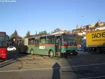 tpf rgional Nr. 121 (Volvo/Hess B10M) am 22.1.2013 beim Bhf. Romont.