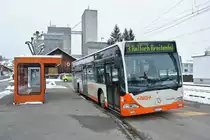 RBS Citaro Nr. 13 im Einsatz fr BSU (Solothurn). Im Bild ist der Wagen auf der Linie 3 in Lohn-Lterkofen Bahnhof. Fr den Einsatz beim BSU erhielt er die neue Betreibsnummer 84, immatrikuliert ist der Bus weiterhin im Kanton Bern (RBS). Ausserdem wurde bei der vordersten Tre, wie bei allen BSU Bussen, espace Solothurn savoir vivre angberacht, 13.02.2013.