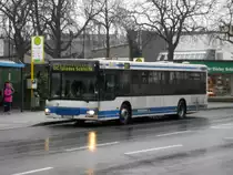 MAN Niederflurbus 2. Generation auf der Linie 621 nach Wuppertal-Vohwinkel Wieden Schleife an der Haltestelle Wuppertal-Vohwinkel Lienhardplatz.(19.2.2013) 