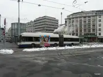 tpg - Hess-Swisstrolley BGT-N2C  Nr.741 unterwegs auf der Linie 3 in der Stadt Genf am 14.02.2013