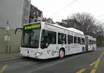 Seit heute macht der Mercedes Citaro mit der Betriebsnummer 726, die noch nicht aufgeklebt wurde, Werbung f�r Energie Schweiz.ch. Die Aufnahme stammt vom 23.02.2013.