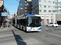 tl - Hess Swisstrolley BGT-N2C Nr.839 unterwegs auf der Linie 21 in der Stadt Lausanne am 16.02.2013