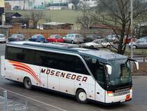 SETRA S415-HD von Mseneder hat Schler zum Bahnhof Ried i.I. gebracht; 130308