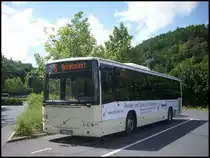 Volvo 8700 der OVS-Saalfeld vor den Saalfelder Feengrotten am 30.07.2012