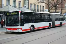 Stadtwerke Neuss Linie 844 in Richtung Hoisten an der Haltestelle Schwannstr.