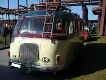 Heckansicht eines K�ssbohrer Setra S6. 1955 - 1964. Oldtimertreffen Kokerei Zollverein am 07.04.2013.