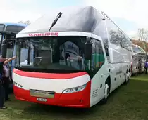NEOPLAN Starliner C beim Hockenheimring D, Schneider Reisen und Transport AG, Langendorf. Dieser Bus wurde eine zeitlang für die Schweizerische Fussball-Nationalmannschaft eingesetzt. SO 68439, Aufgenommen am 29. April 2012. Das Fahrzeug wurde in Zwischenzeit bei Schneider's ausser Verkehr gesetzt.