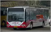 (EB 5942) Mercedes Benz Citaro der CFL wartet unter der Br�cke in Bettembourg am Bahnhof auf seinen n�chsten Einsatz.  05.04.2013 
