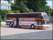 Neoplan Spaceliner von Janssen Reisen aus Deutschland im Stadthafen Sassnitz am 04.08.2012

