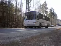 Bus KAVZ-4238 in der dem Dorf Kisegach