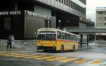 F�rstentum Liechtenstein PTT: Postbus (Mercedes Benz) am Postamt in Vaduz am 27. Juni 1980. 