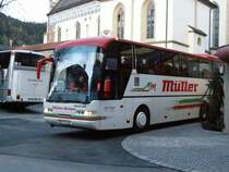 Sonntag, 14.1.07.
Diesen Bus habe ich in Imst/�stereich gesichtet. Er kommt vom Reiseunternehmen  M�ller  aus Pfortzheim.
Hierbei handelt es sich um einen Neoplan