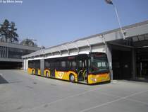 Postauto/Regie Bern Nr. 633 (Mercedes Citaro C2 O530G) am 1.5.2013 beim Bhf. Bern.