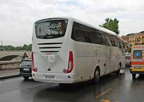 Scania Irizar Century Reisebus am 16.05.2013 in der N�he vom Vatikan.