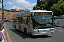 atac 4299 (Iveco Irisbus) am 17.05.2013 auf der Linie 160 nach Rufino in Rom.