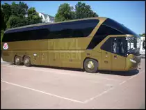 Neoplan Starliner von Platzl-Reisen aus �sterreich im Stadthafen Sassnitz am 15.08.2012