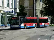 Mercedes-Benz O 530 II (Citaro Facelift) auf der Linie 25 nach Rostock-Evershagen Thomas-Morus-Strae an der Haltestelle Rostock-Stadtmitte Doberaner Platz.(3.6.2013) 