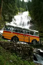 Ein Saurer OCS 2 auf dem Postautokurs Griesalp-Kiental-Reichenbach; 09.02.2013