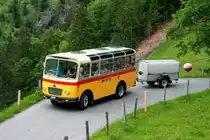 Ein Saurer OCS 2 auf dem Postautokurs Griesalp-Kiental-Reichenbach; 09.02.2013