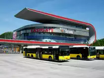 MAN Niederflurbus 2. Generation auf der Linie 191 nach S+U Bahnhof Wuhletal am S-Bahnhof Marzahn.(17.6.2013) 