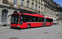 Mercedes Citaro mit der Betriebsnummer 858 auf der Linie 19 beim Bundeshausplatz. Die Aufnahme stammt vom 17.06.2013.